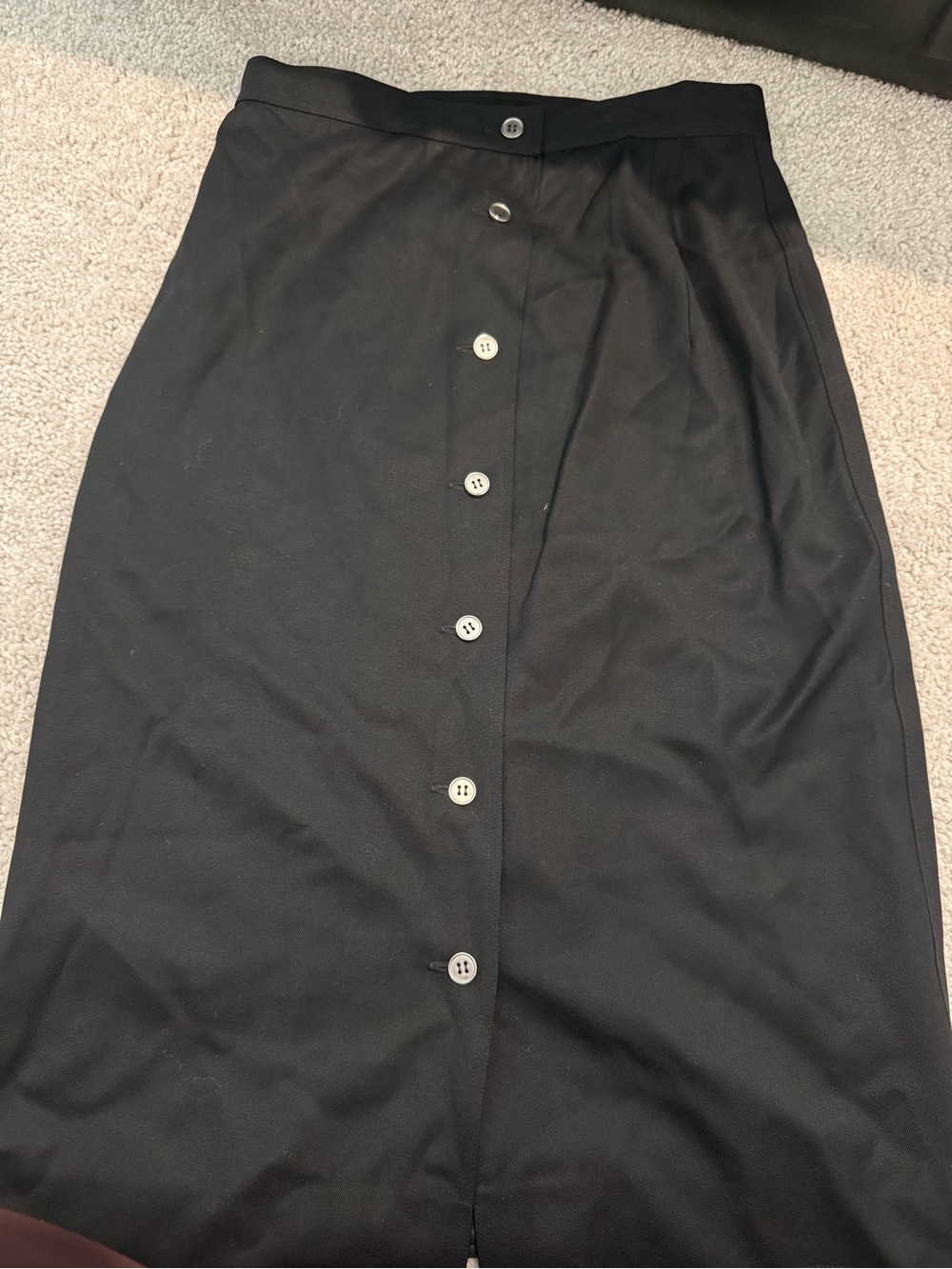 G Gucci Spa Vintage 1970's
Wool Made in Italy Midi Black Skirt